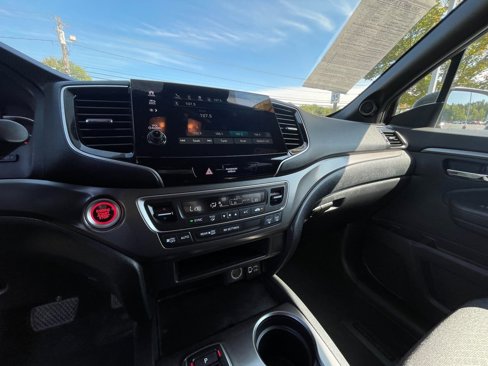 Used 2021 Honda Passport Sport image 9