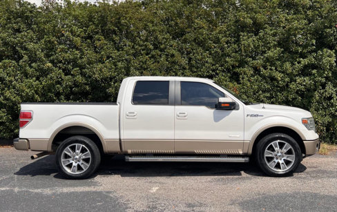 Used 2014 Ford F150 Lariat w/ Equipment Group 502A Luxury image 9