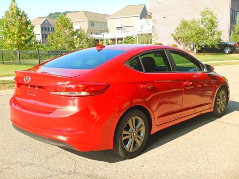 Used 2017 Hyundai Elantra SE w/ SE A/T Tech Package 03 image 4