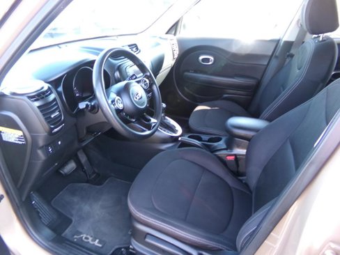 Used 2016 Kia Soul w/ Convenience Package image 9