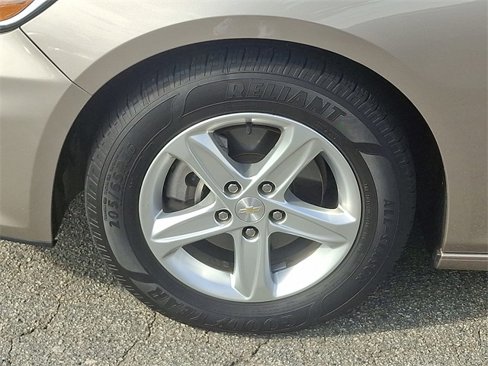 Used 2022 Chevrolet Malibu LT image 8