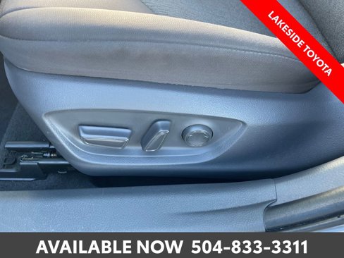 Certified 2019 Toyota Camry LE image 29