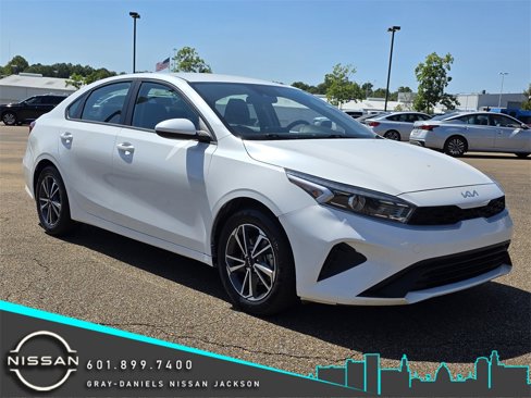 Used 2023 Kia Forte LXS image 1