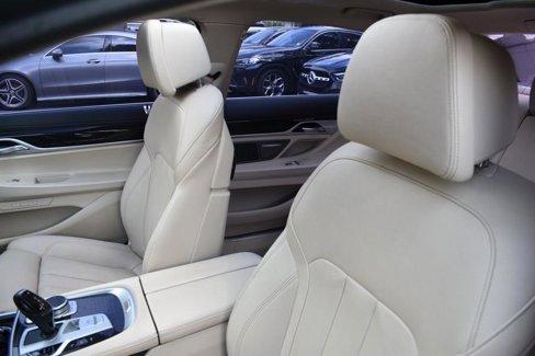 Used 2020 BMW 740i xDrive w/ Cold Weather Package image 8
