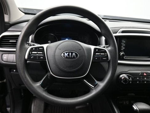 Used 2020 Kia Sorento LX image 14