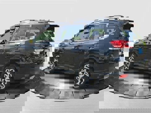 Used 2022 Subaru Forester Premium image 4