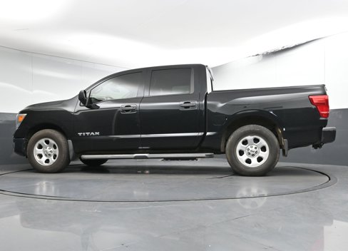 Used 2017 Nissan Titan S image 26