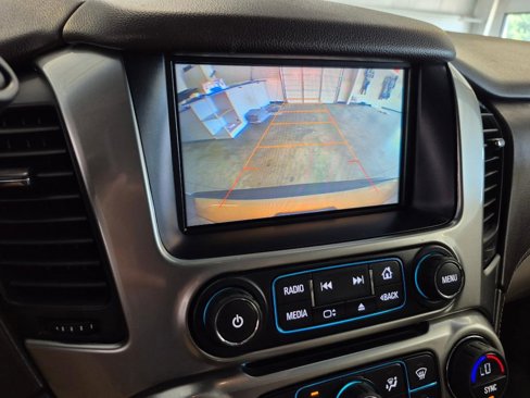 Used 2016 Chevrolet Suburban LT image 22