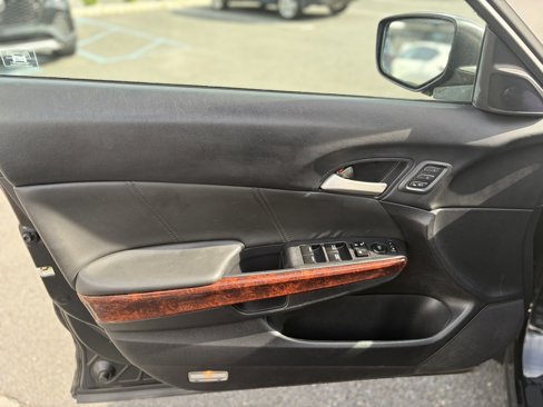 Used 2012 Honda Crosstour EX-L image 16