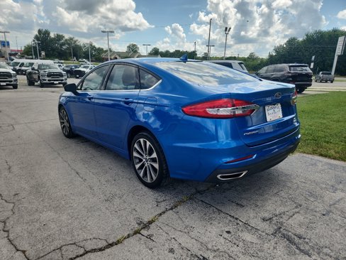 Used 2020 Ford Fusion SE image 9