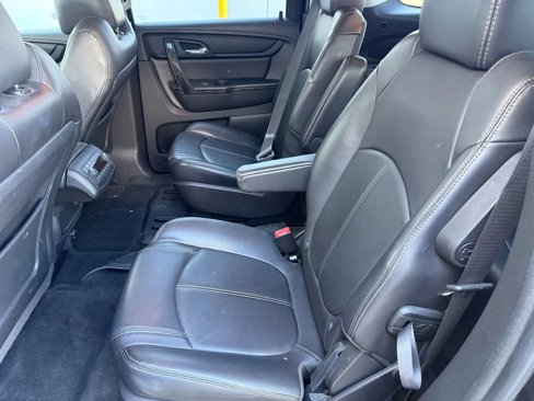 Used 2016 GMC Acadia SLT image 12