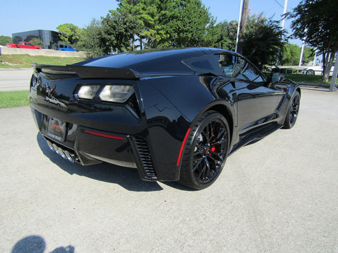 Used 2019 Chevrolet Corvette Z06 w/ Battery Protection Package image 5