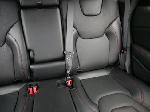 Used 2019 Jeep Cherokee Trailhawk image 14