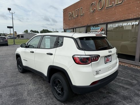 Used 2019 Jeep Compass Sport image 7