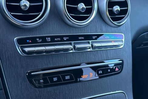 Certified 2022 Mercedes-Benz GLC 300 4MATIC w/ Premium Package Lite image 20