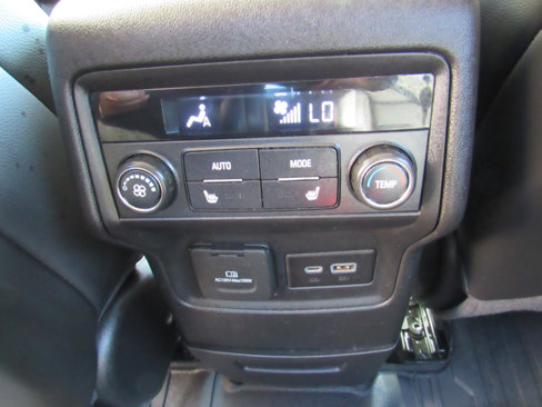 Used 2021 GMC Acadia AT4 w/ Technology Package image 37