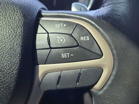 Used 2015 Jeep Grand Cherokee Laredo w/ Quick Order Package 23E image 19