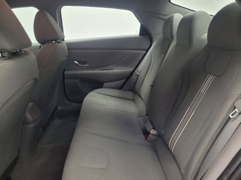 Used 2022 Hyundai Elantra SEL w/ Cargo Package image 18