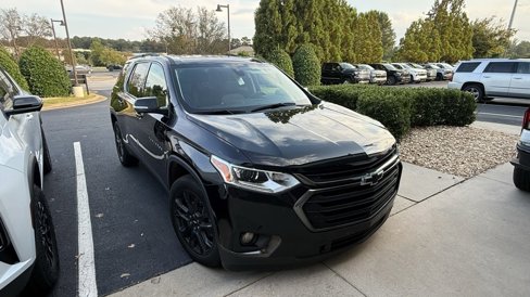 Used 2020 Chevrolet Traverse RS image 1