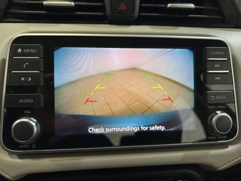 Used 2022 Nissan Versa SV image 22