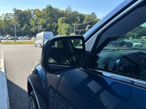 Used 2017 Chevrolet Equinox LT image 11