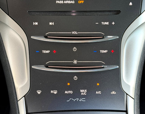 Used 2016 Lincoln MKZ Hybrid w/ Equipment Group 600A Reserve image 11