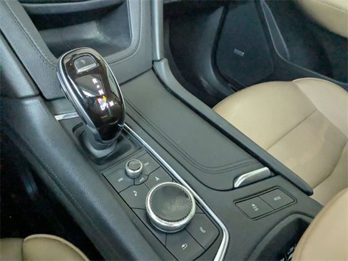 Used 2020 Cadillac XT5 Sportv w/ Platinum Package image 16