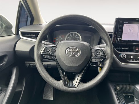 Used 2022 Toyota Corolla LE image 12