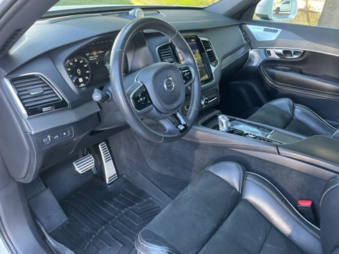 Used 2017 Volvo XC90 T8 R-Design w/ Vision Package image 16
