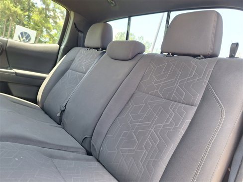 Used 2017 Toyota Tacoma TRD Sport image 23