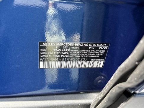 Certified 2024 Mercedes-Benz GLB 250 4MATIC image 33