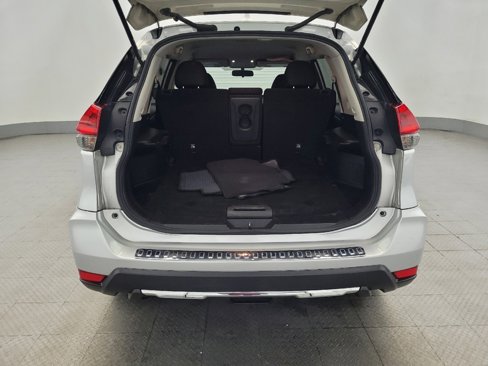 Used 2018 Nissan Rogue S image 29