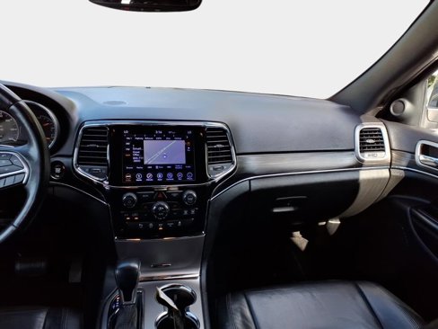 Used 2019 Jeep Grand Cherokee Limited image 15
