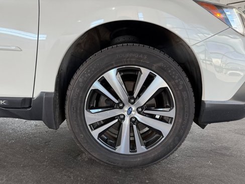 Used 2018 Subaru Outback 2.5i Limited image 6