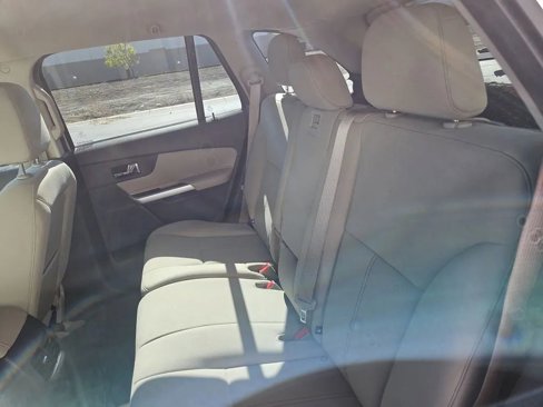 Used 2013 Ford Edge SE image 20