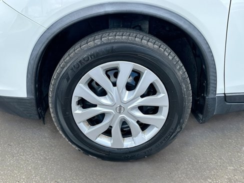 Certified 2020 Nissan Rogue S image 29