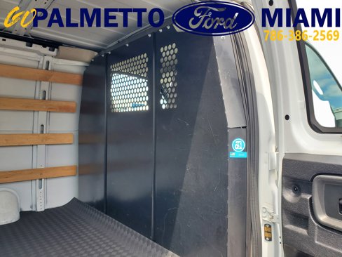 Used 2023 GMC Savana 2500 w/ Driver Convenience Package image 9