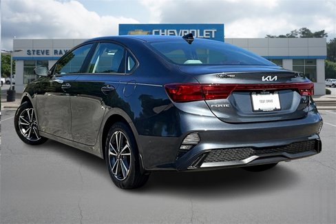 Used 2023 Kia Forte LXS image 4