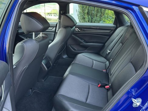 Used 2022 Honda Accord Sport image 9