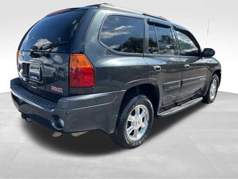Used 2005 GMC Envoy SLE image 4