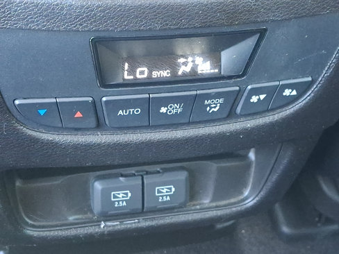 Used 2020 Acura MDX w/ Technology Package image 12