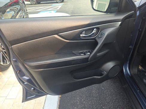 Used 2014 Nissan Rogue SL image 10