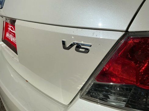 Used 2010 Honda Accord EX-L image 19