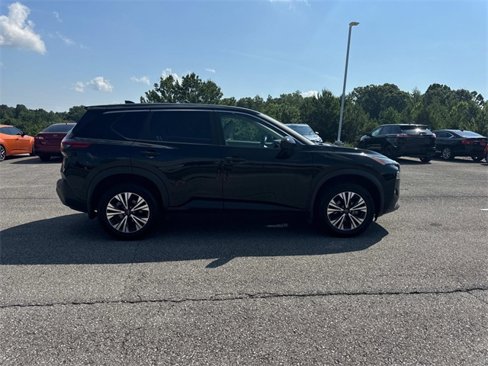 Certified 2023 Nissan Rogue SV image 3