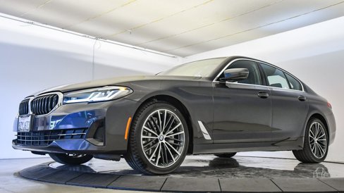 Certified 2021 BMW 530i w/ Convenience Package image 11