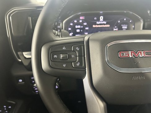 Used 2025 GMC Sierra 1500 Elevation w/ Preferred Package image 11