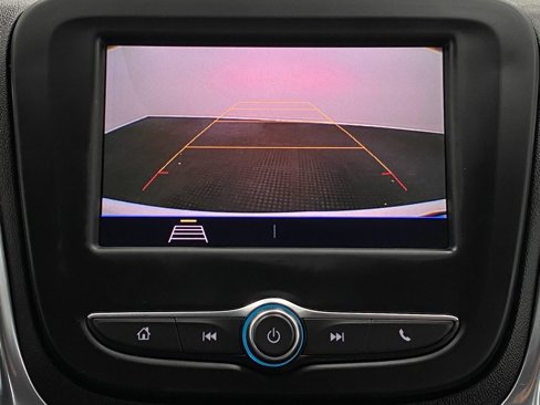 Used 2020 Chevrolet Equinox LS image 22