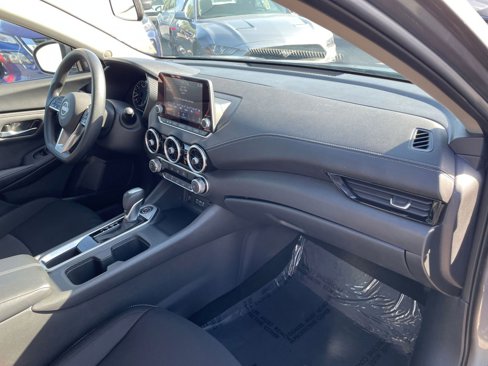 Used 2024 Nissan Sentra SV image 35