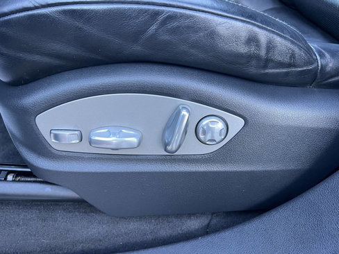 Used 2016 Porsche Cayenne S w/ Premium Package image 37