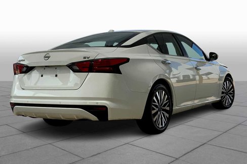 Used 2023 Nissan Altima 2.5 SV image 12